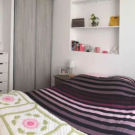 Appartamento Cozy Flat, 5 Mins From Metro, 1 Bedroom
